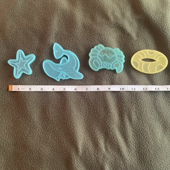 Lot of 14 molds. Shaker molds? I used for play dough & clay. Various sizes. - Picture 2 of 9